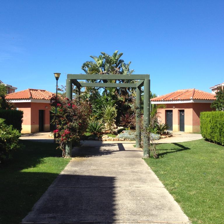 Divi Apartments Costa Ballena Luaran gambar